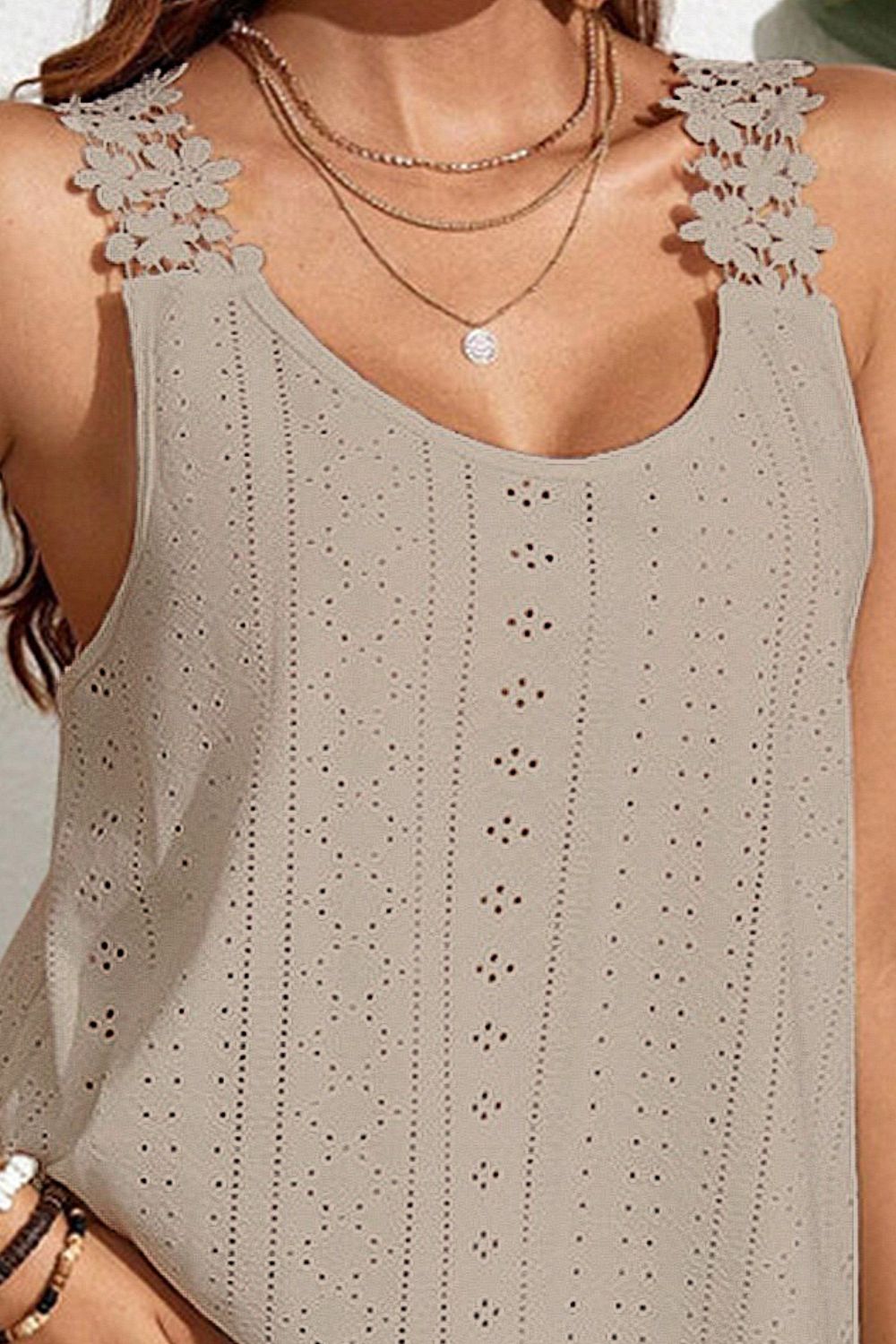 Lace Detail Scoop Neck Tank