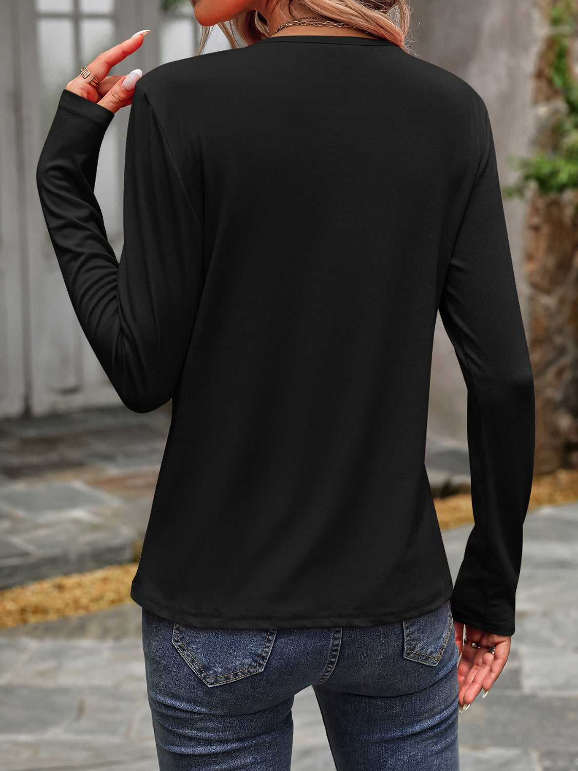 Round Neck Long Sleeve T-Shirt